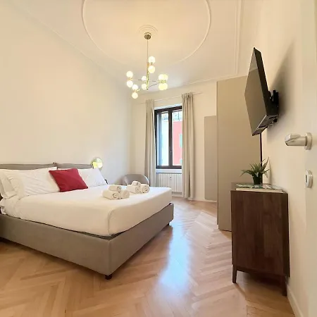 Bright&spacious In The Heart Of Studi Milano